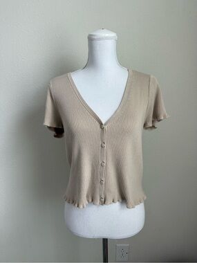 Abercrombie & Fitch Ribbed V-Neck Button Front Top in Beige